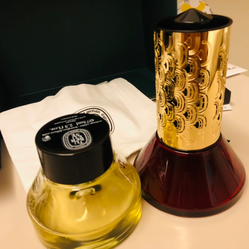 Luxury Lifestyle Items - Diptyques Hourglass Diffuser Baies 34 Natural
